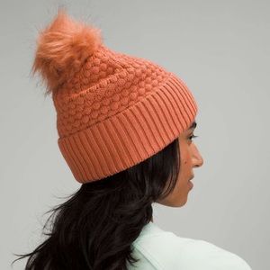 Lululemon Bubble Knit Pom Beanie Pink Savannah